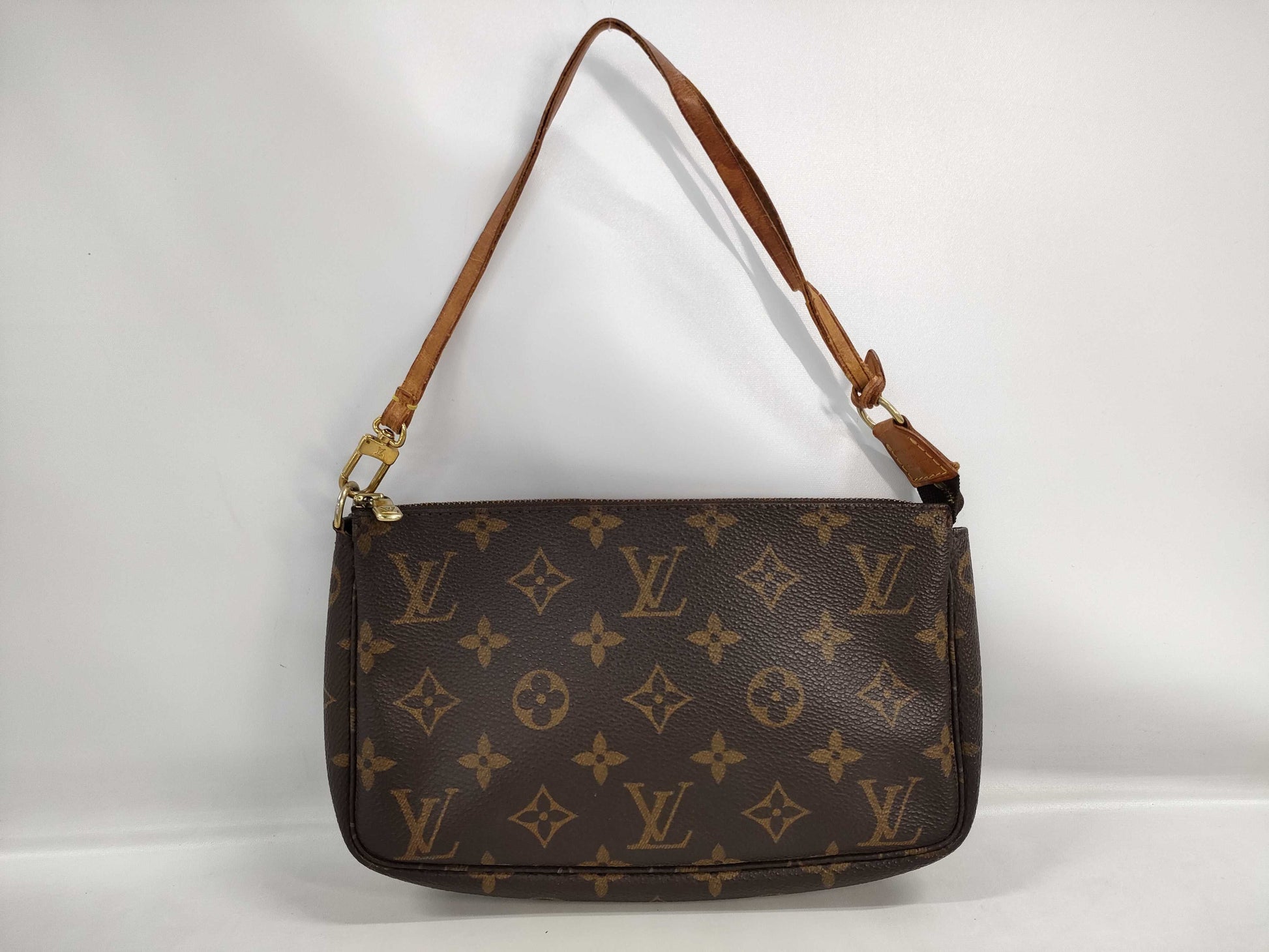 LOUIS VUITTON Monogram Accessoires AR0969 Pouch