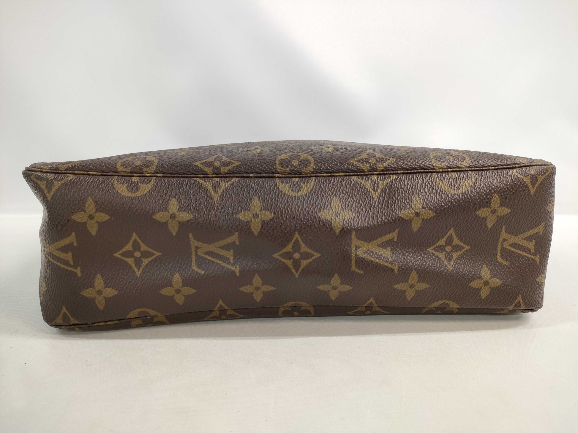 LOUIS VUITTON Monogram True Towelette Second Bag
