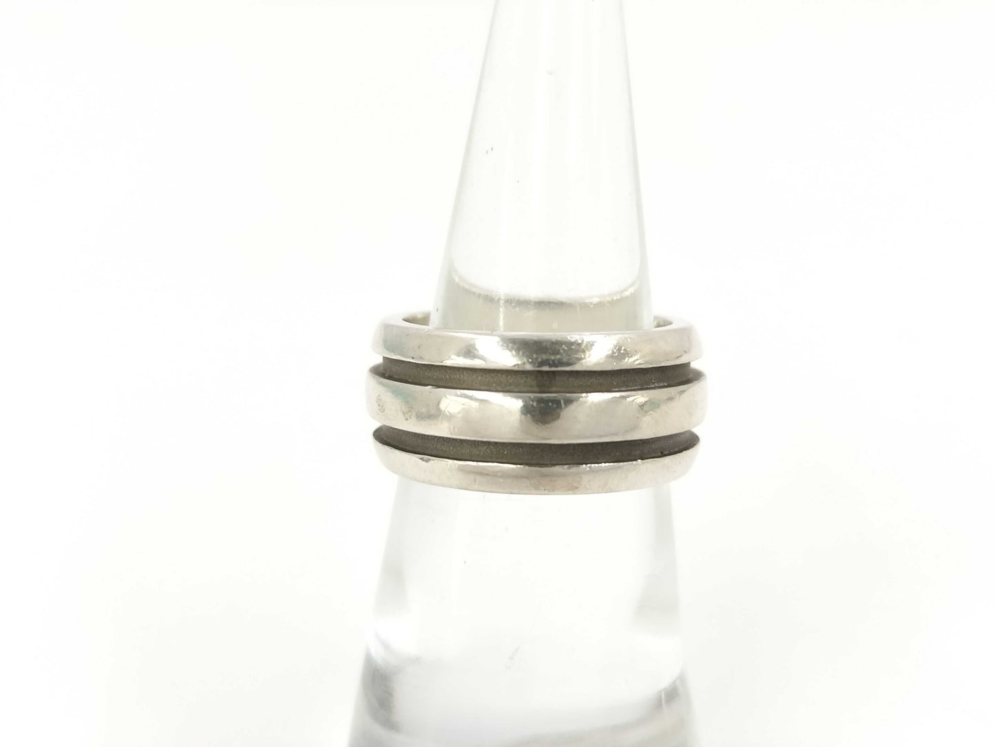 Tiffany & Co. Grooved Double Line 9.4g Ring