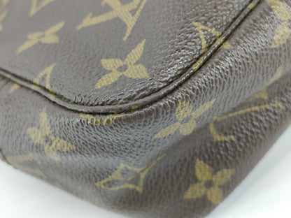 LOUIS VUITTON Monogram True Toilet Monogram Pouch