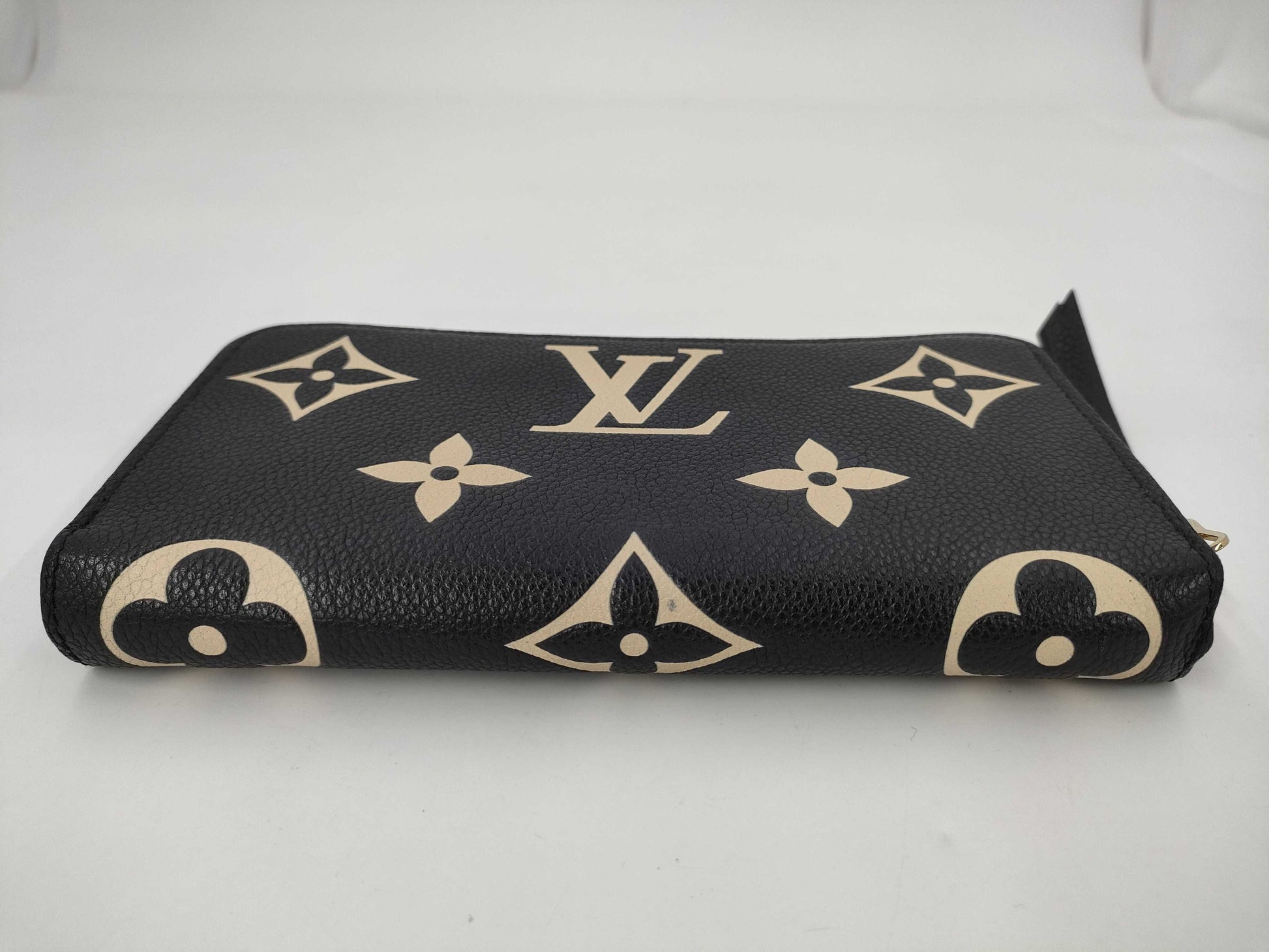 LOUIS VUITTON Vuitton Monogram Unplanted Bicolor Zippy Wallet M80481 RFID Black Beige Wallet Wallet