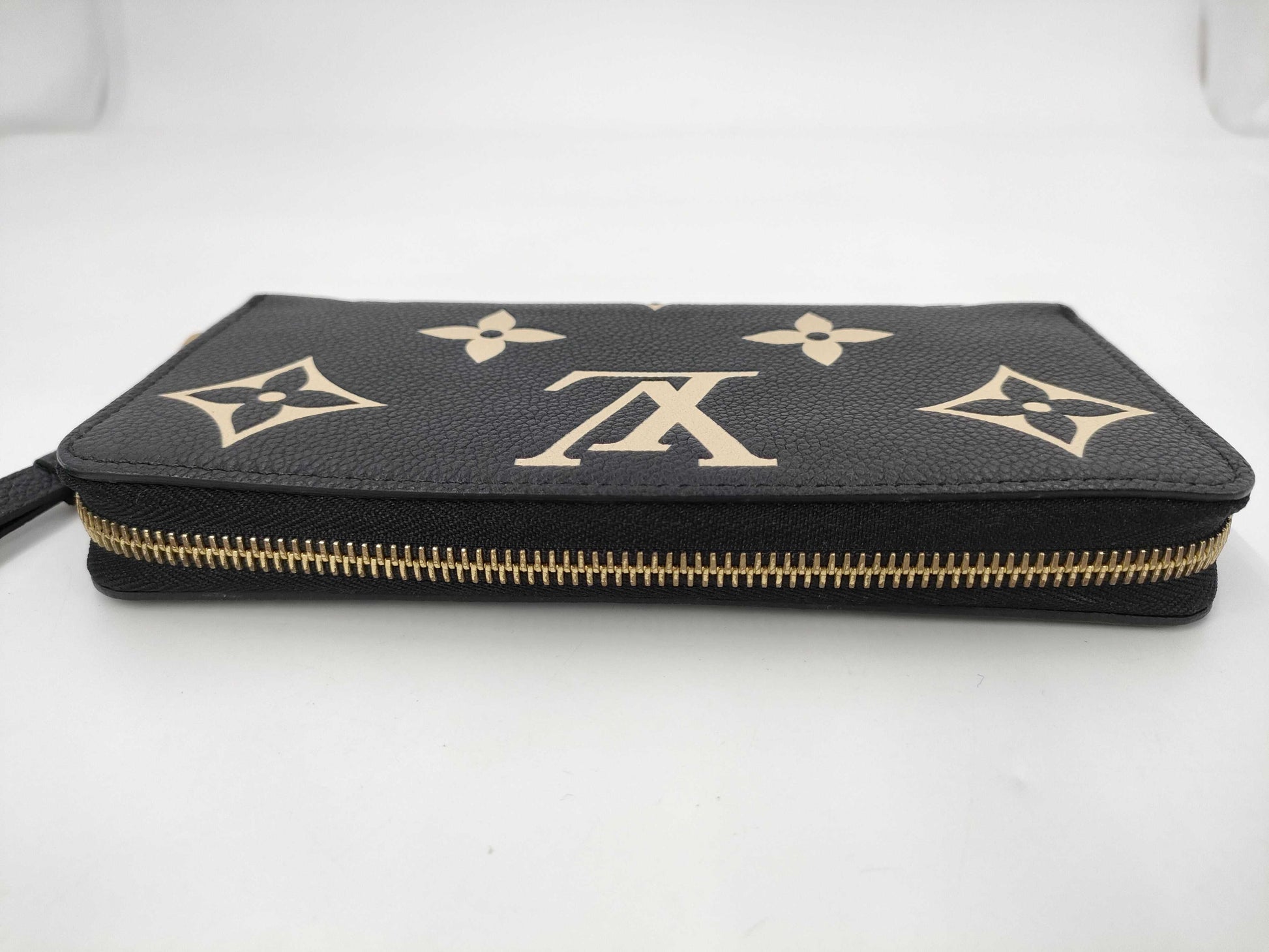 LOUIS VUITTON Vuitton Monogram Unplanted Bicolor Zippy Wallet M80481 RFID Black Beige Wallet Wallet