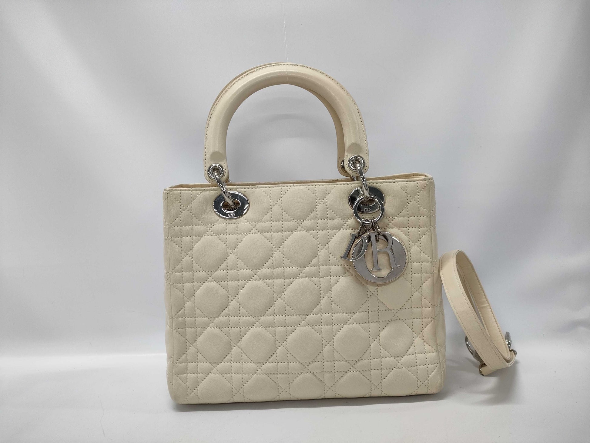Dior Cannage Lady Dior Handbag Leather 09-MA-0067 Beige Shoulder Strap Handbag