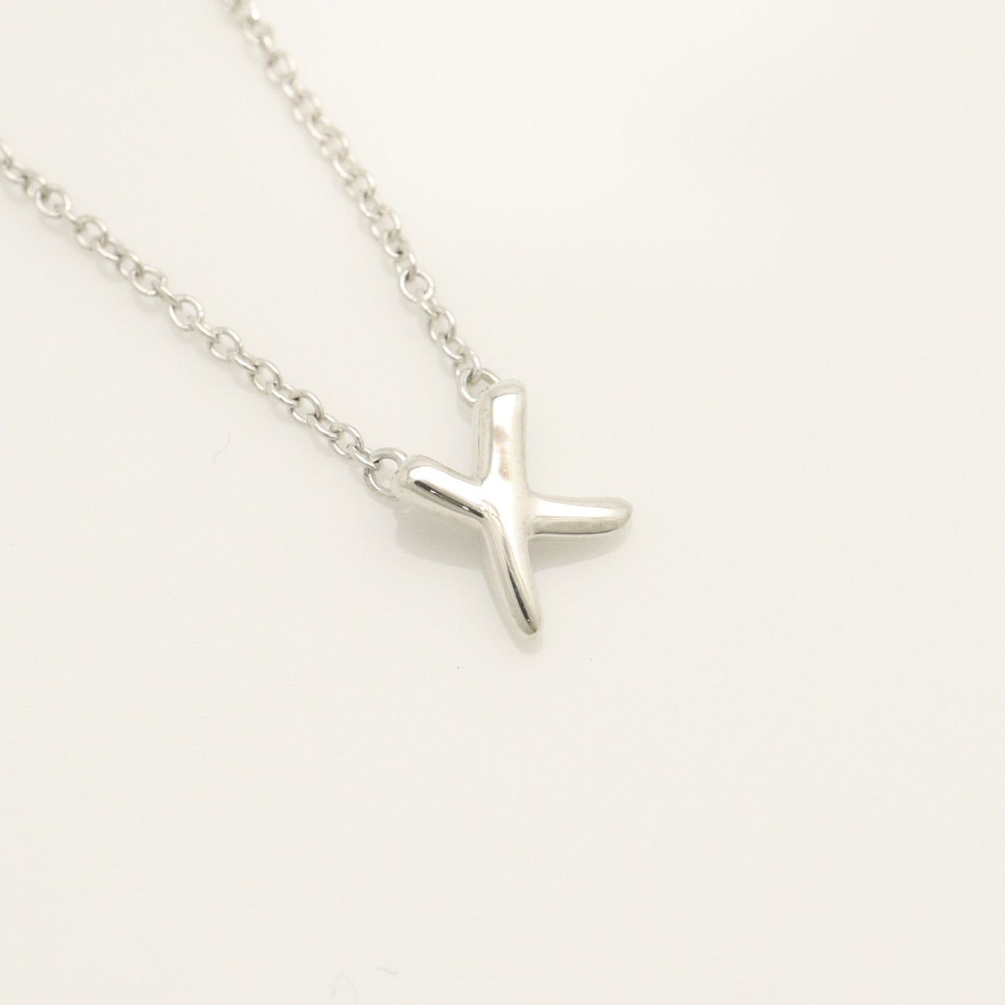 Tiffany & Co. Mini Kiss Cross Paloma Picasso Necklace in 925 Sterling Silver, 12.7g