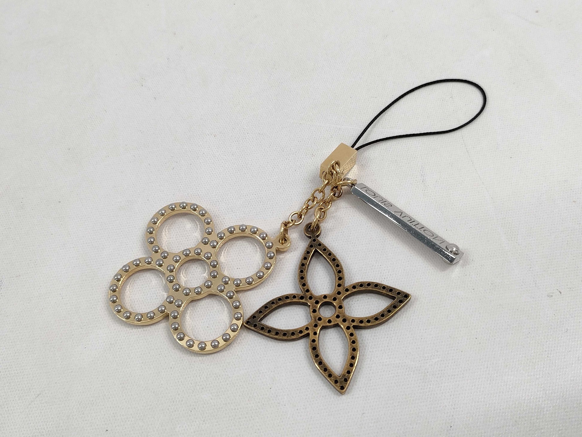 LOUIS VUITTON Key Ring Key Case Key Holder