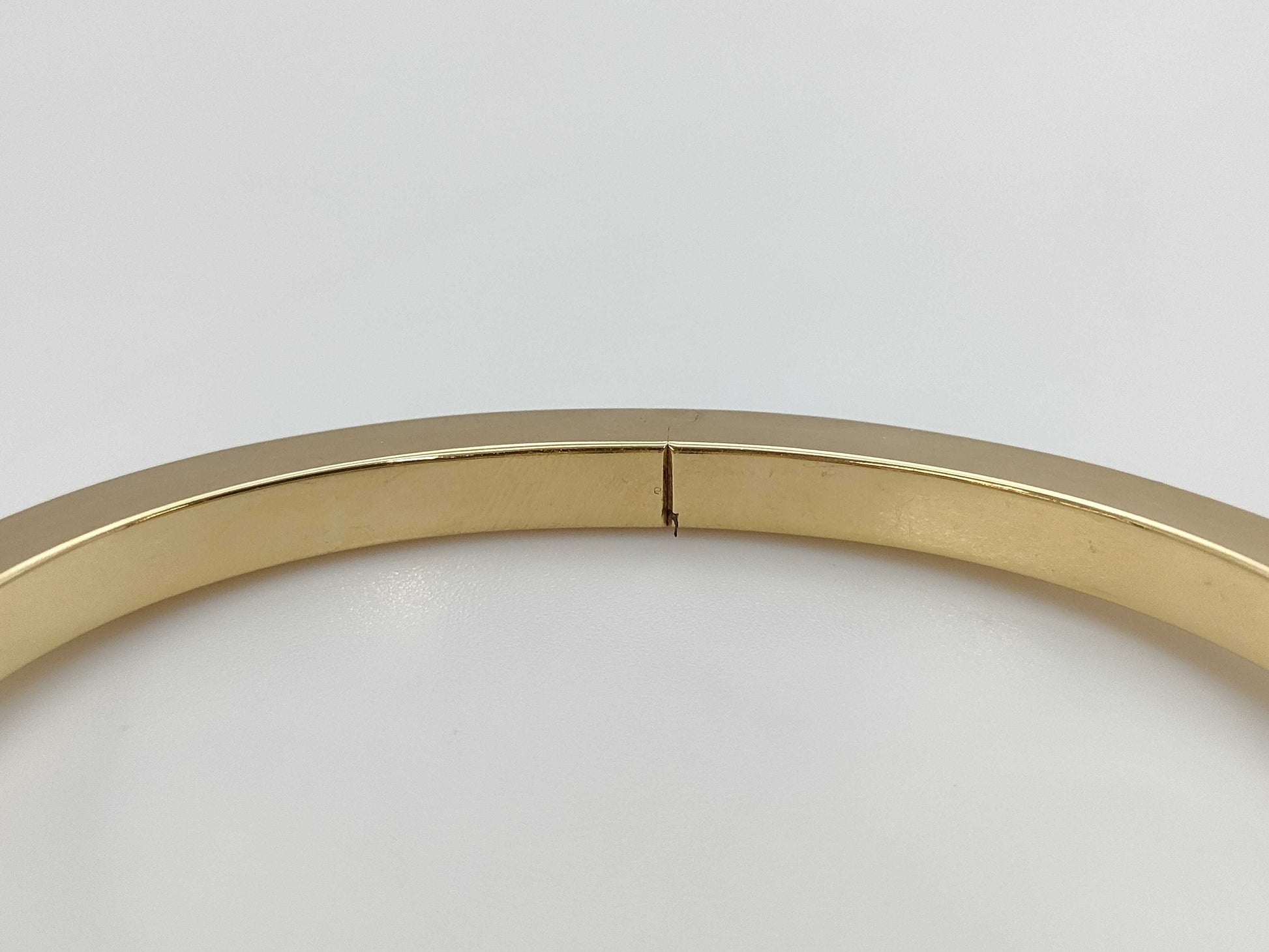 Tiffany & Co. T Square YG Au750 28.2g Bracelet Bangle 