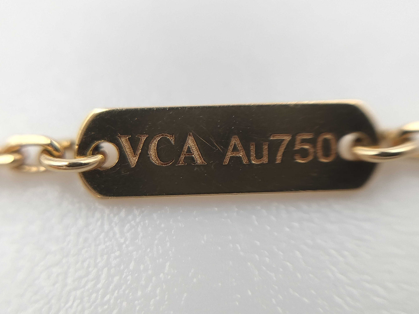Van Cleef&Arpels Vintage Alhambra Guilloche YG Au750 6.9g Necklace 