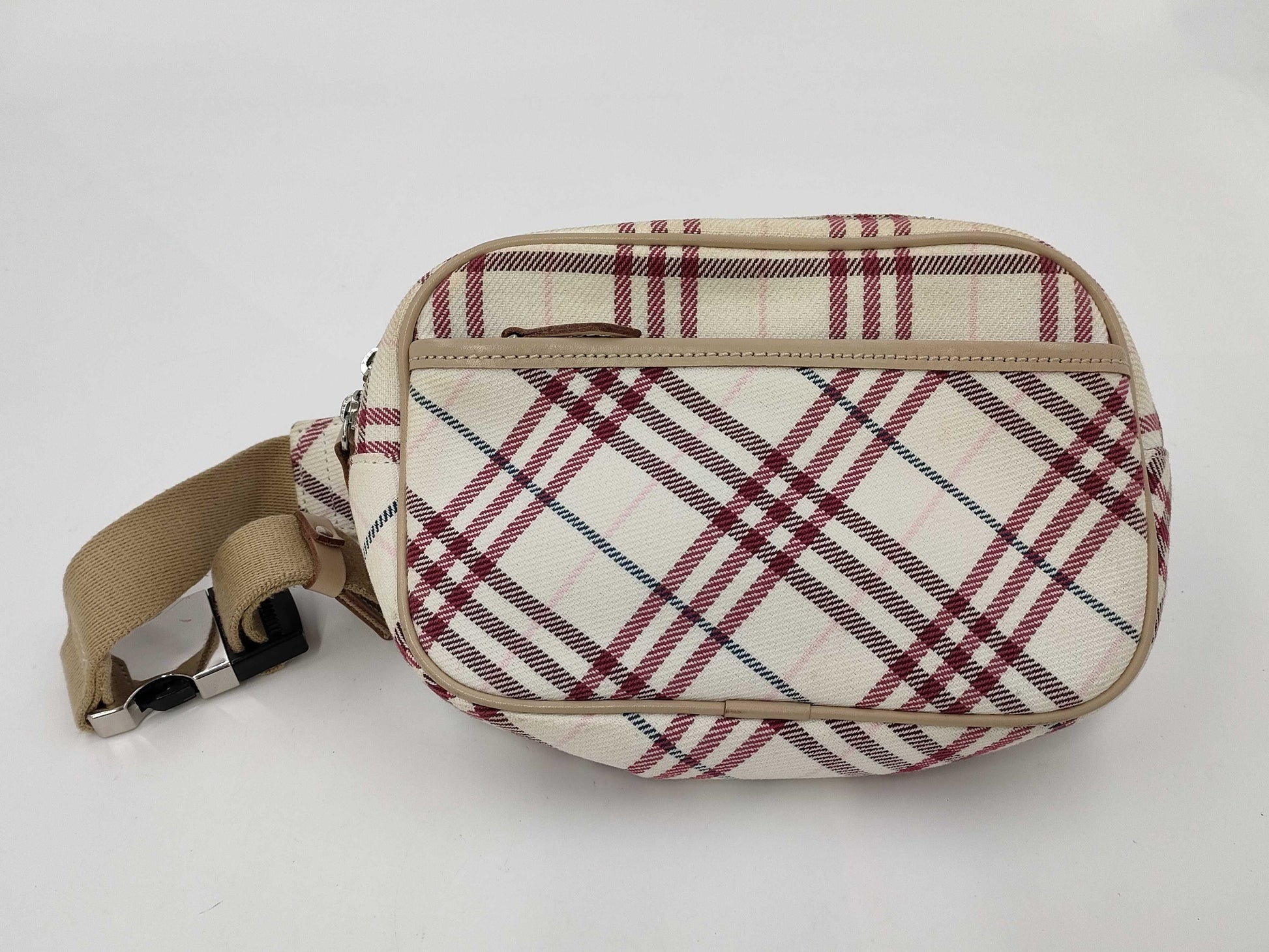 DE BEERS Burberry waist bag
