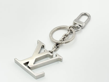 LOUIS VUITTON Vuitton M01192 Keychain LV Initial Charm Silver LE2284 Keycase Keychain