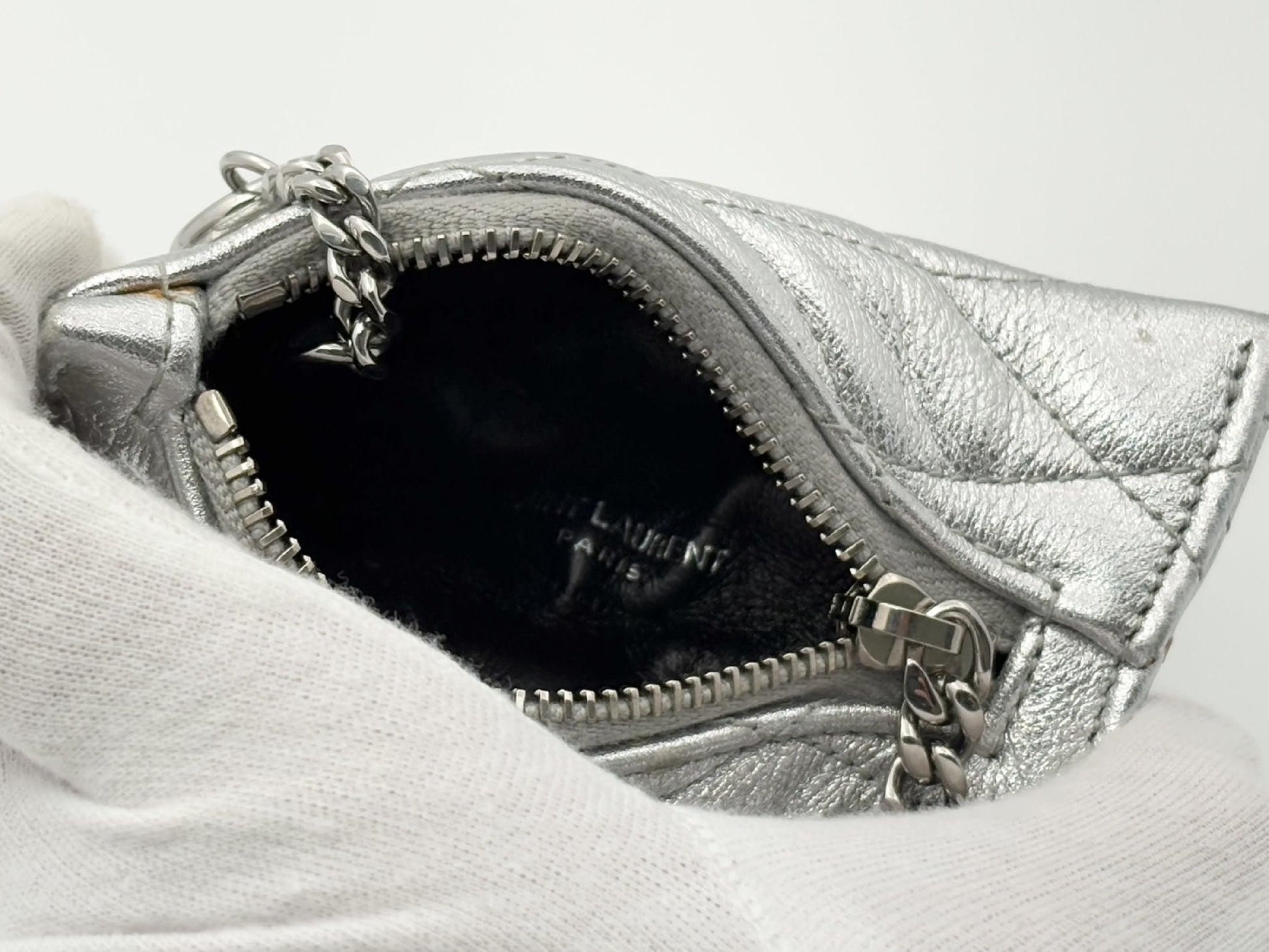 SAINT LAURENT 669925 Berlingo Triangle Leather YSL Logo Charm Coin Case with Keyring Metallic Silver Coin Case