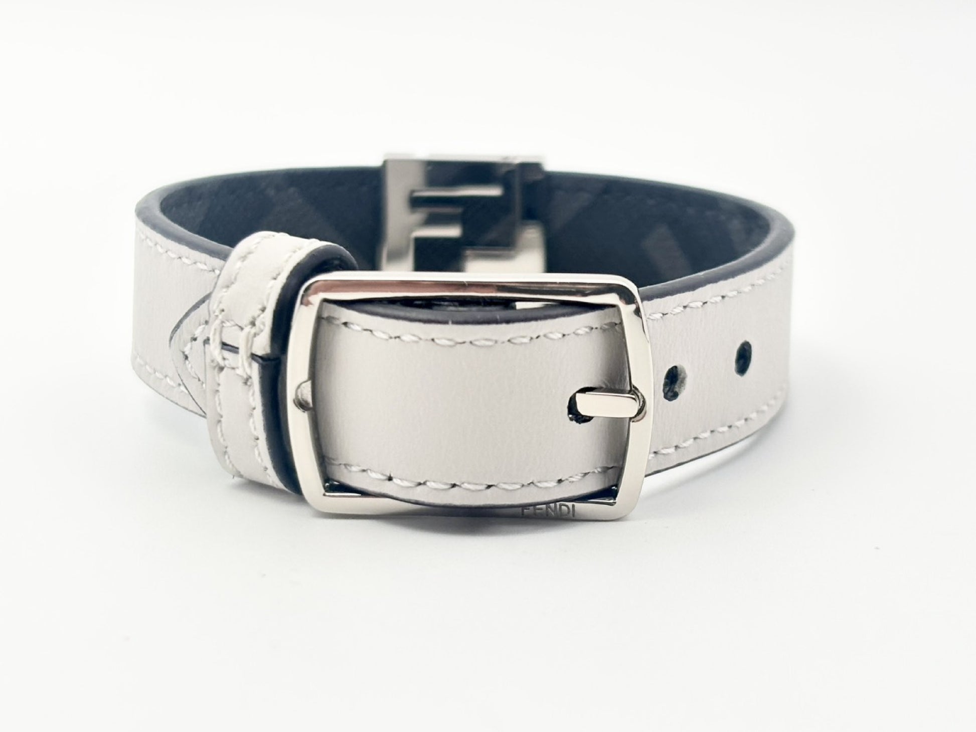 FENDI Fendi 7AJ682 FF Logo Reversible #S PVCx Leather Grey Current Bracelet Bangle