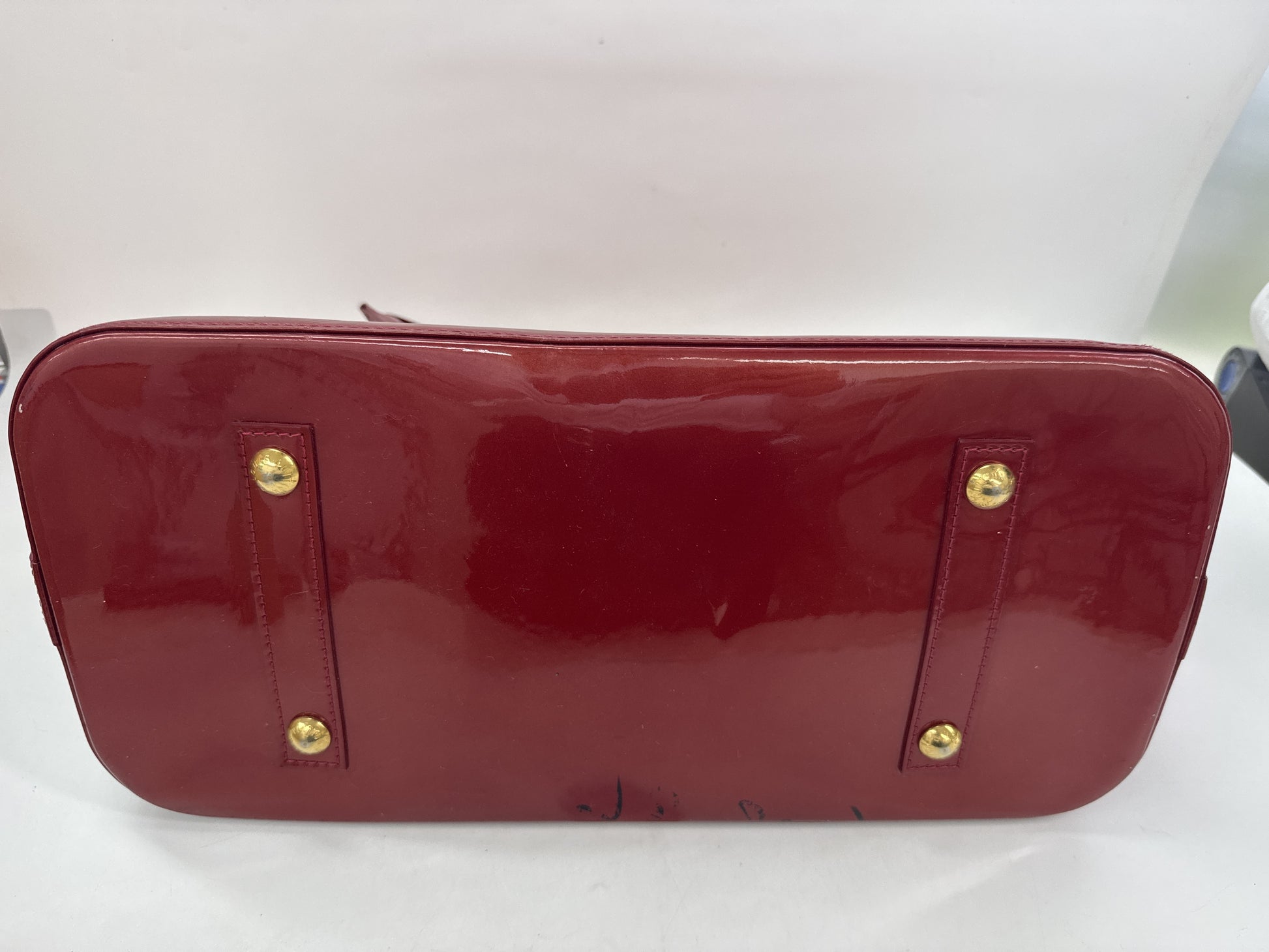 LOUIS VUITTON Alma GM Vernis Handbag