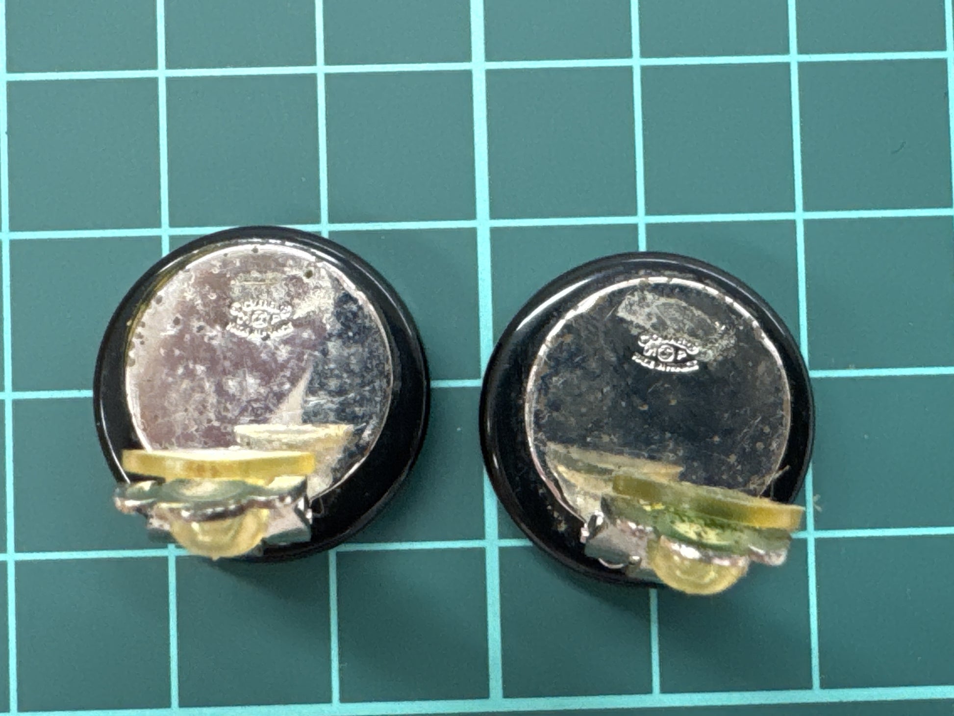 CHANEL 01P Cocomark Round Mirror Earrings