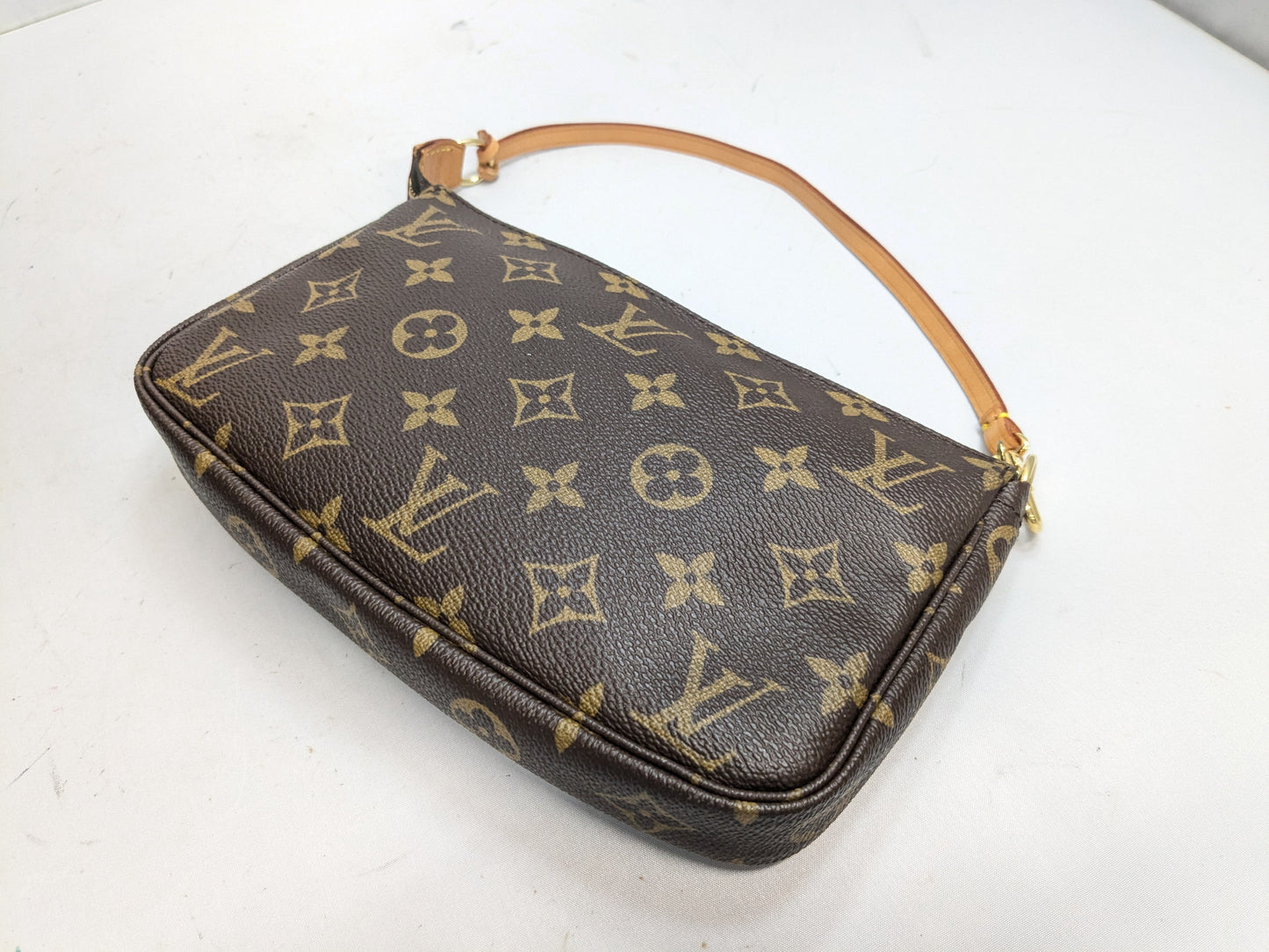 LOUIS VUITTON LV Monogram Accessoires Handbag
