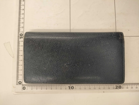 LOUIS VUITTON Vuitton Taiga Portefeuille Braza M30502 S*2166 Wallet