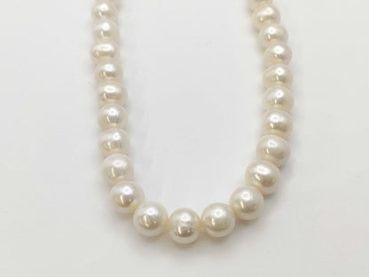 Semi-round pearl diameter approx. 9.2-11.2mm SV 67.2g/ Semi-round pearl diameter approx. 9.5-10.8mm METAL 4.7gNecklace 