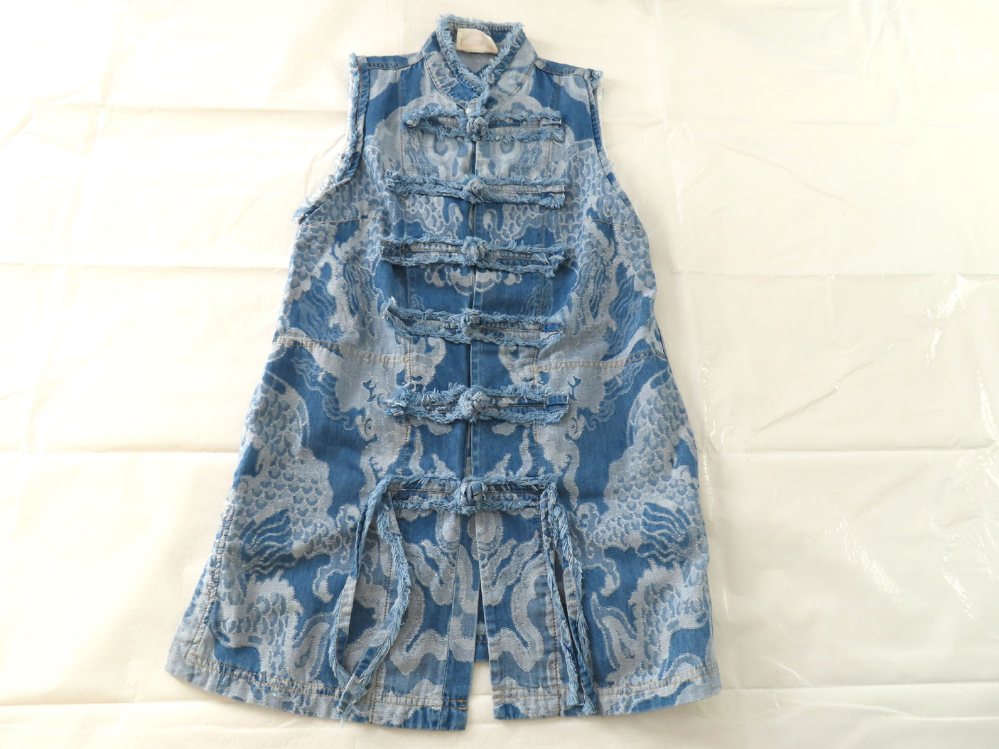 VIVIENNE TAM 2024SS Giant Dragon Denim Jacquard Dress with Chinese Detail and Raw Hem, Indigo, Other Apparel