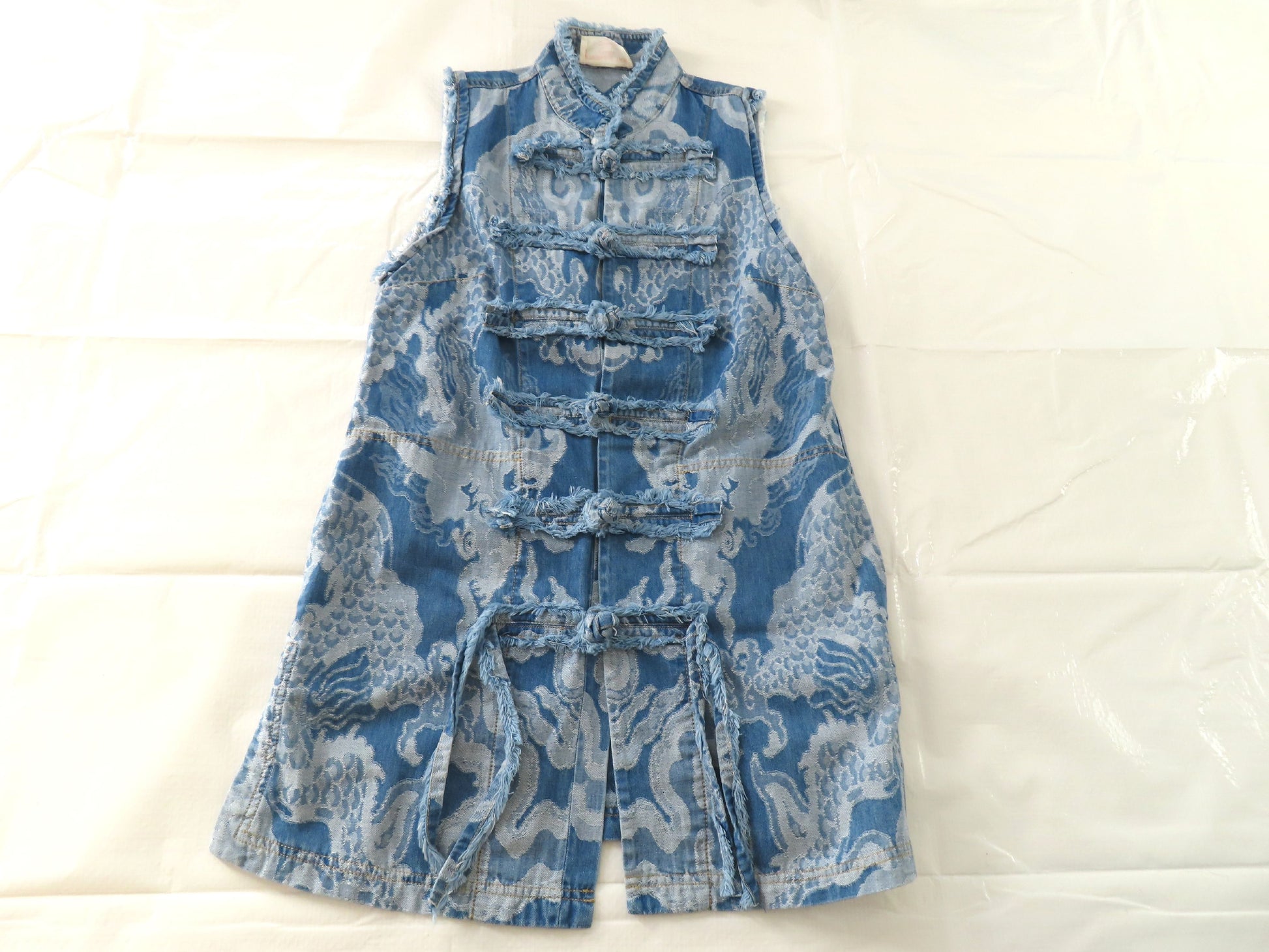 VIVIENNE TAM 2024SS Giant Dragon Denim Jacquard Dress with Chinese Detail and Raw Hem, Indigo, Other Apparel