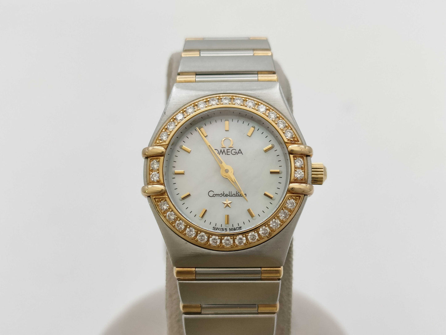 OMEGA 1267.30 Constellation Mini 56130142 Shell Dial Quartz Women's Watch