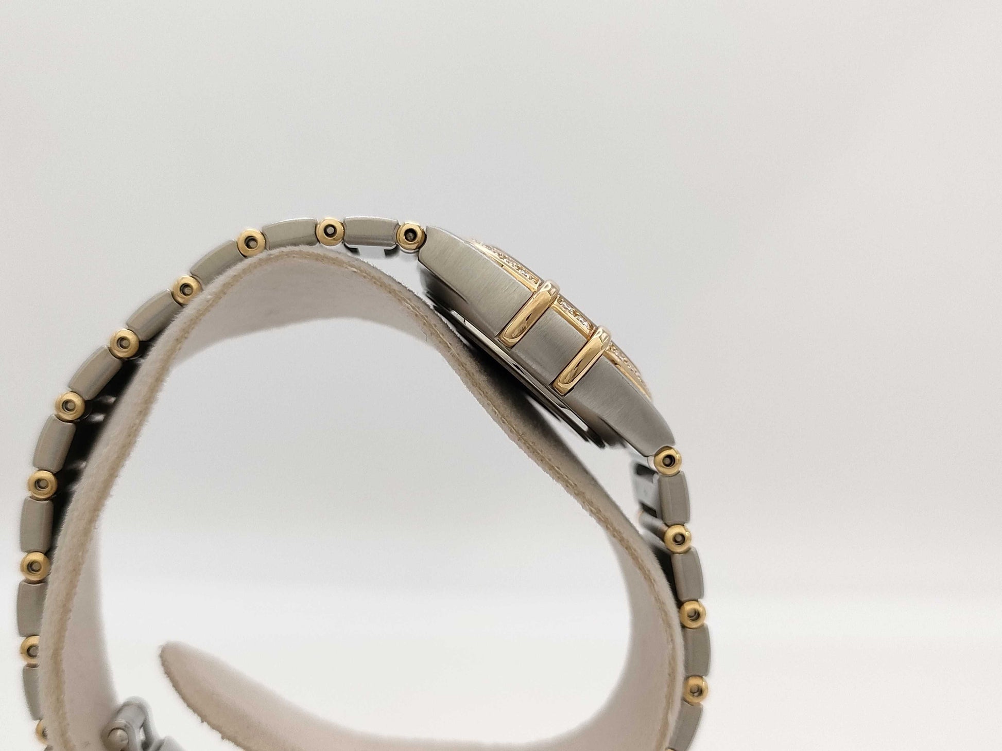 OMEGA 1267.30 Constellation Mini 56130142 Shell Dial Quartz Women's Watch