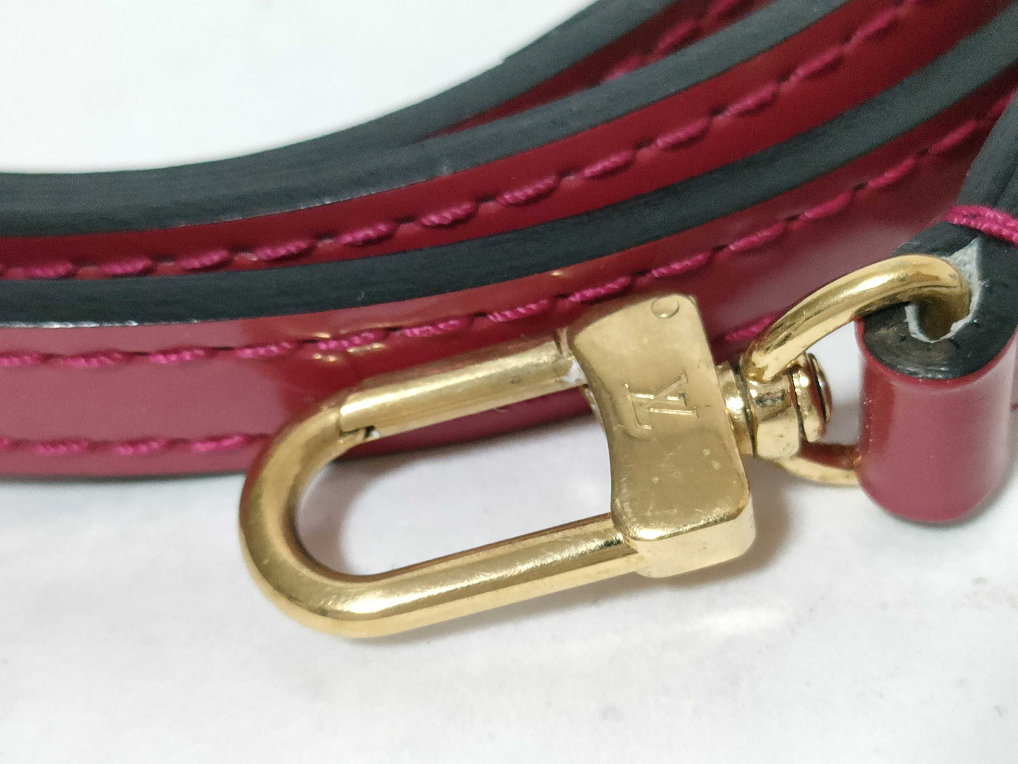 LOUIS VUITTON Vernis Alma BB Handbag