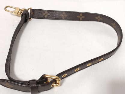 LOUIS VUITTON Louis Vuitton Monogram Pallas Handbag