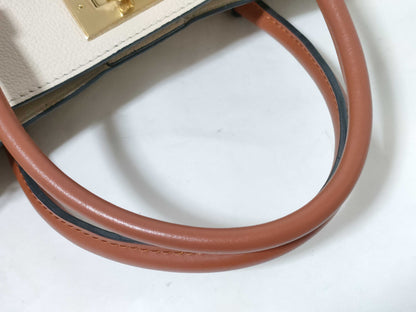 LOUIS VUITTON On My Side MM Handbag