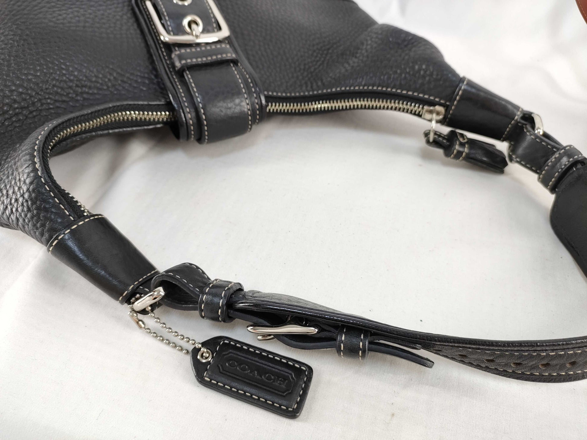 COACH Coach Bag 2 Items Summary / Hamptons Hobo / Signature Crossbody Shoulder Bag