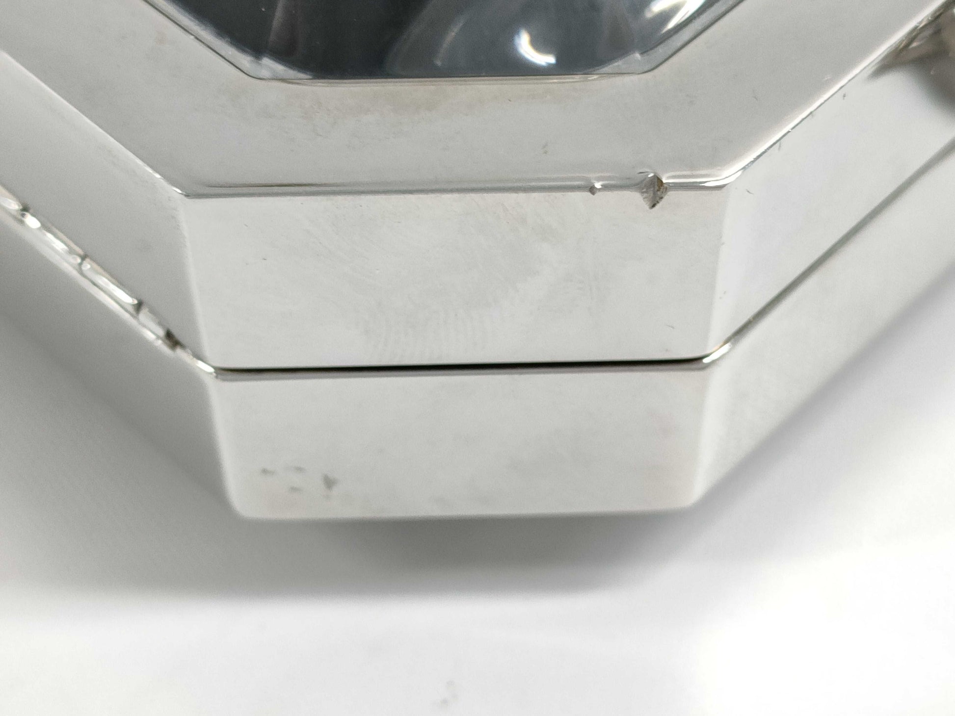 CHANEL Premier Motif B15C Chain Shoulder Bag