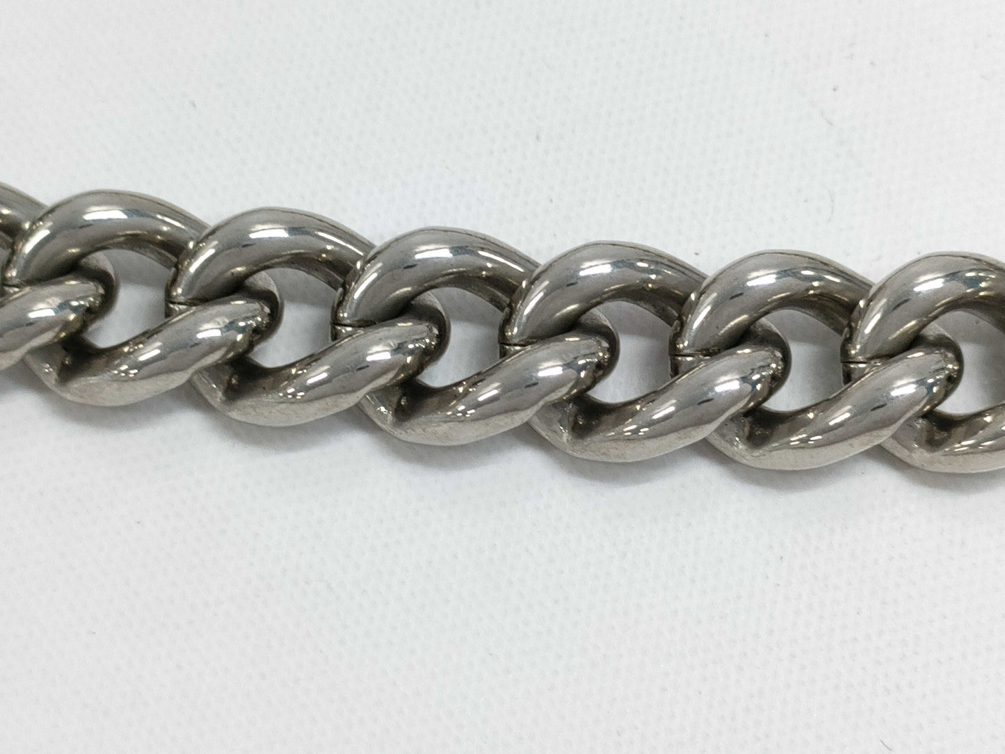 CHANEL Premier Motif B15C Chain Shoulder Bag