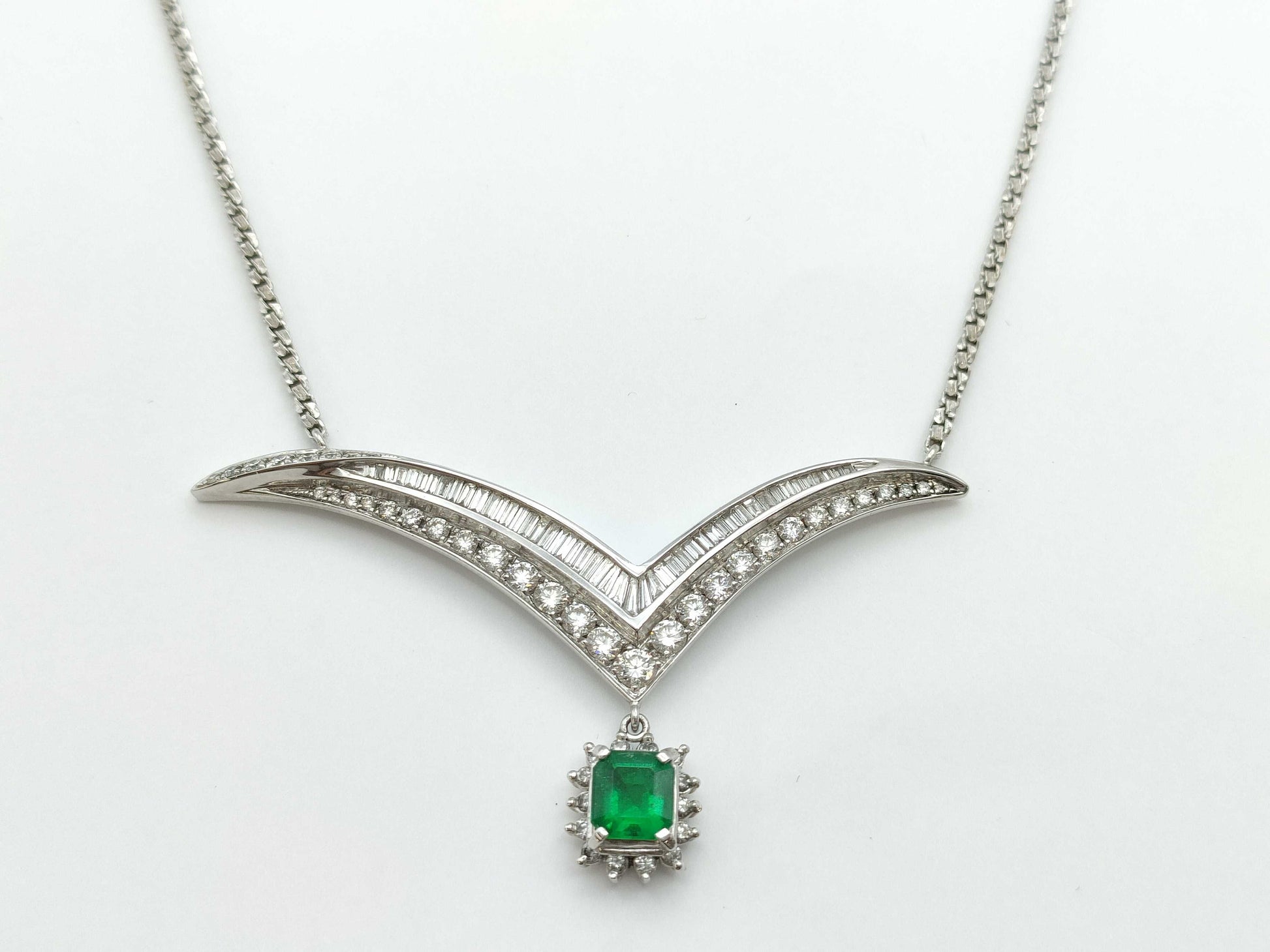 E0.67ct D0.14/1.229ct K18 11.1g Necklace