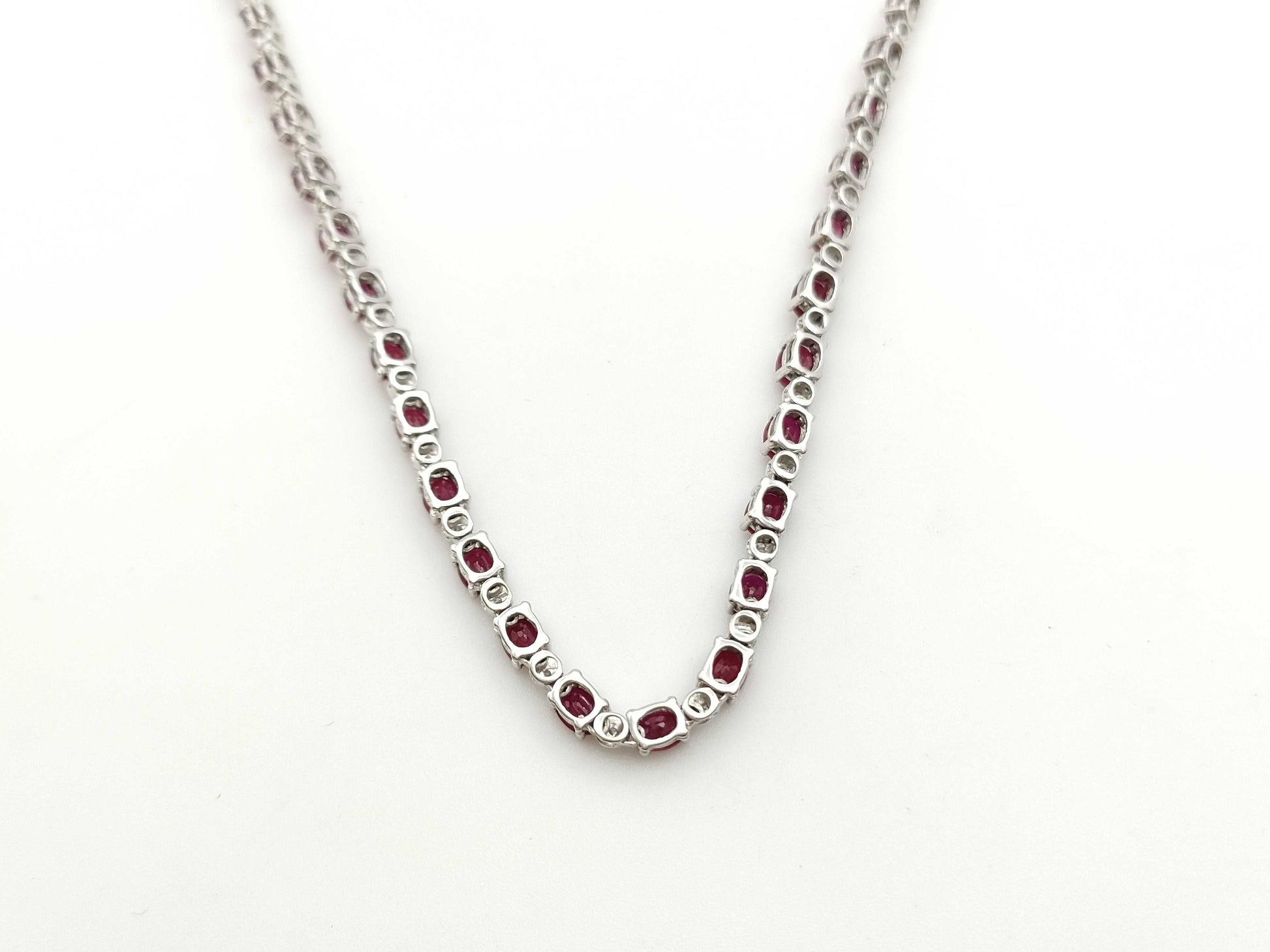 R14.32ct D0.73ct K17WG 17.2g Necklace 
