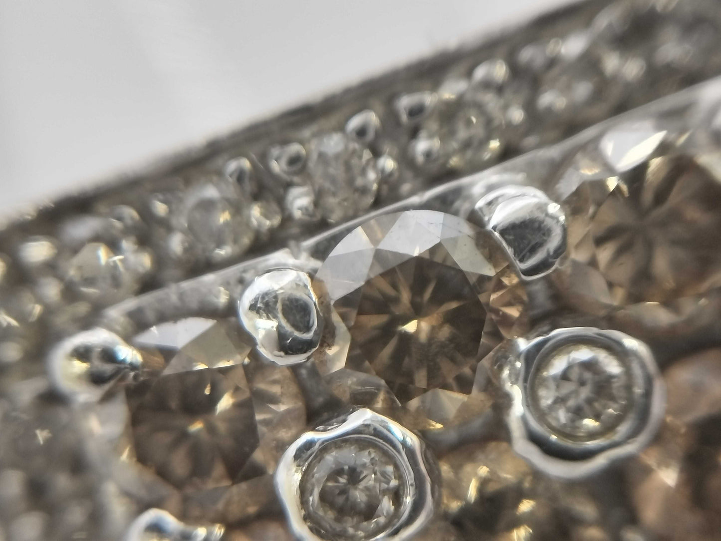 D2.58ct 750 10.4g Ring 