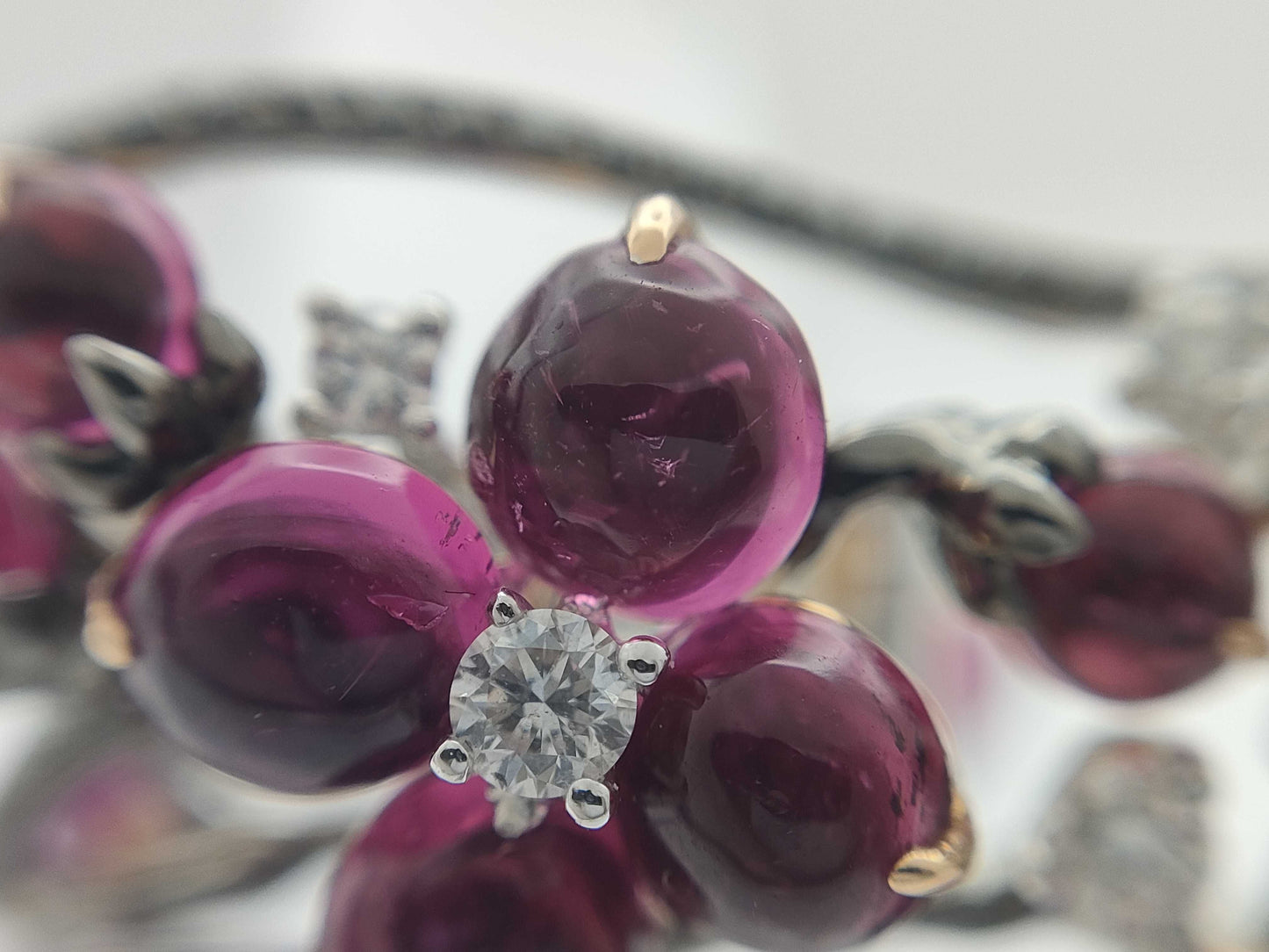 Colored Stone Diamond 6.52 Engraved 750 12.9g Ring 