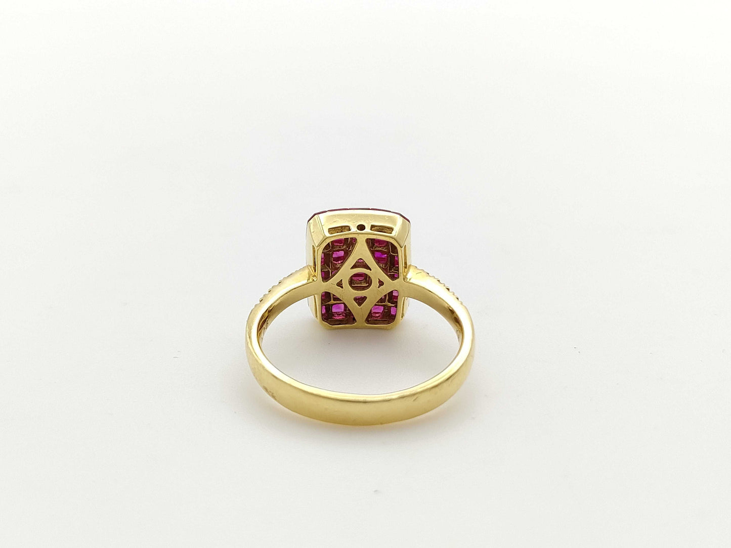 R3.06ct D0.14ct K18 5.3g Ring 