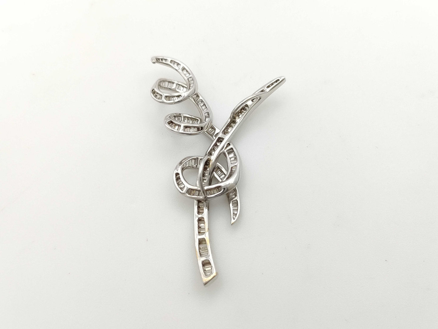 D1.04ct K18WG 4.8g Pendant Top 