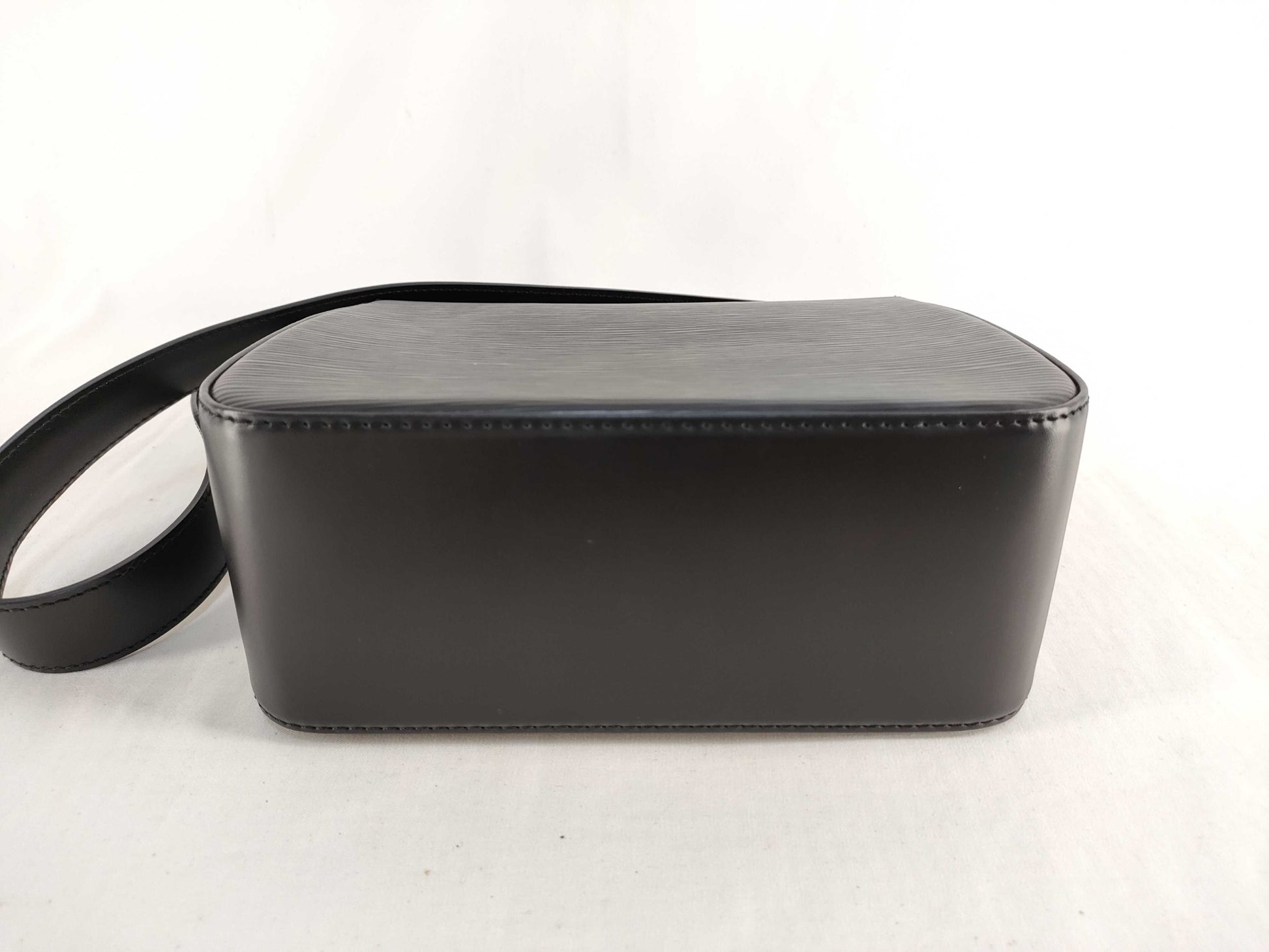 LOUIS VUITTON Epi LV Epi Busi M52202/SP0989 *DPS4 Shoulder Bag