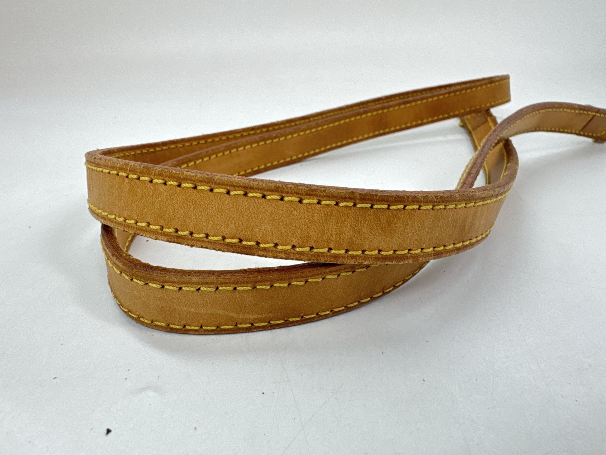 LOUIS VUITTON Vuitton Natural Leather Shoulder Strap