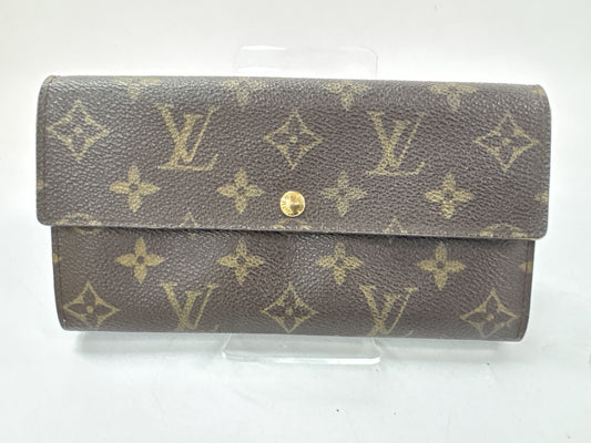 LOUIS VUITTON LV Monogram Sarah Wallet