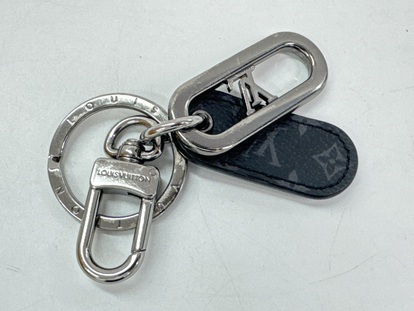 LOUIS VUITTON M00927 Porte-Clés LV Signature Chain Charm Key Ring Key Case/Key Holder
