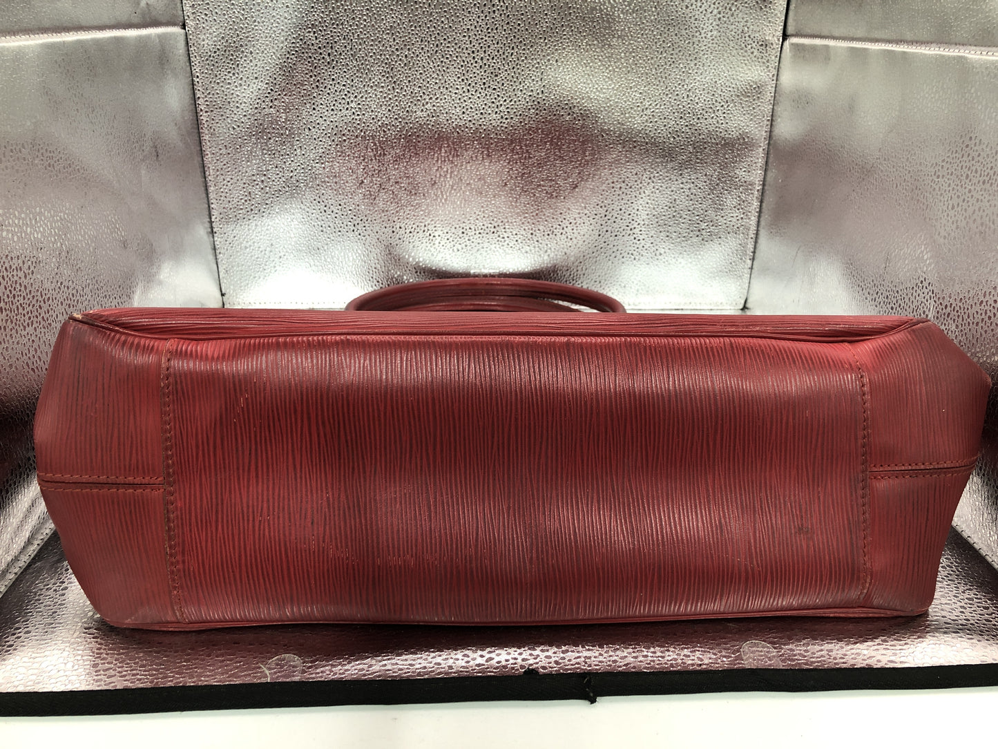 LOUIS VUITTON Epi Passi PM M5925E SN0066 Rouge Tote Bag