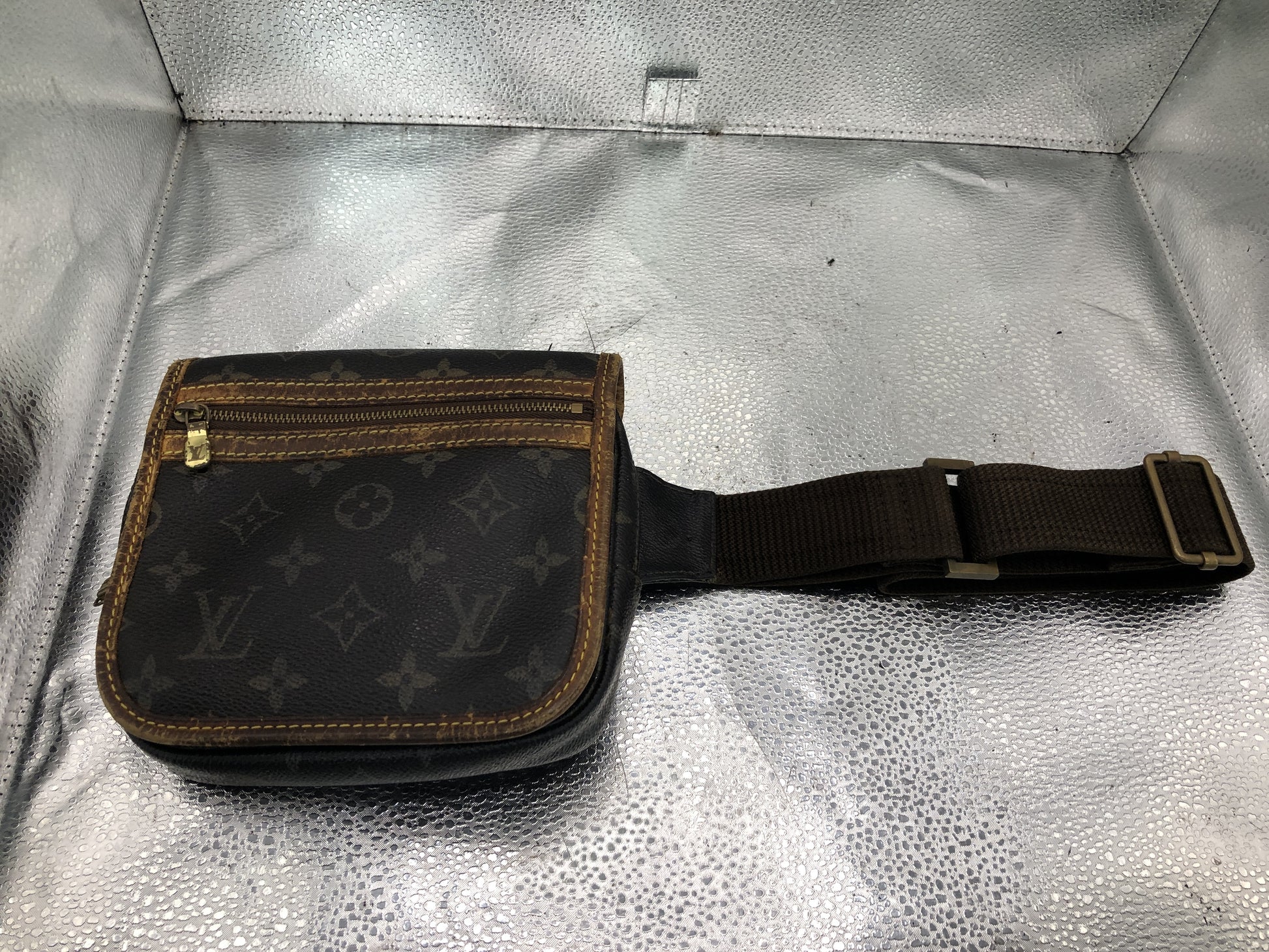 LOUIS VUITTON Monogram Bumback Boss Fall M40108 SP1026 PVC Brown Shoulder Bag
