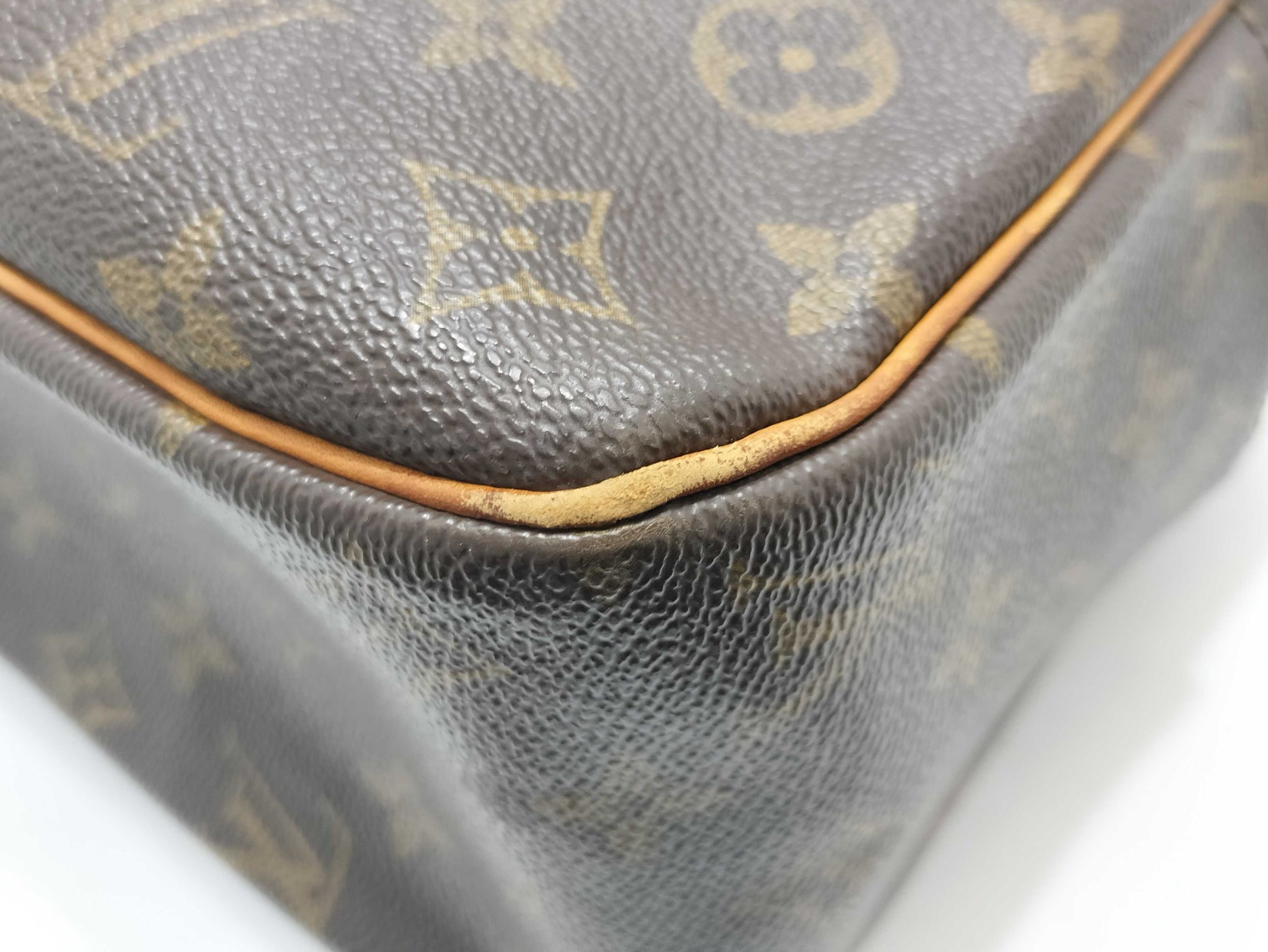 LOUIS VUITTON Monogram Cite Shoulder Bag