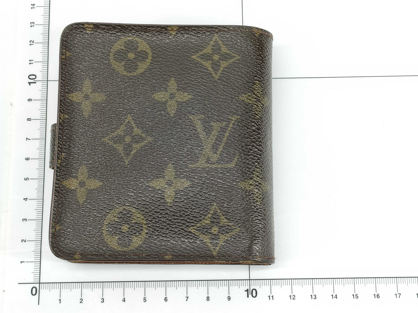 LOUIS VUITTON Monogram Folding Wallet