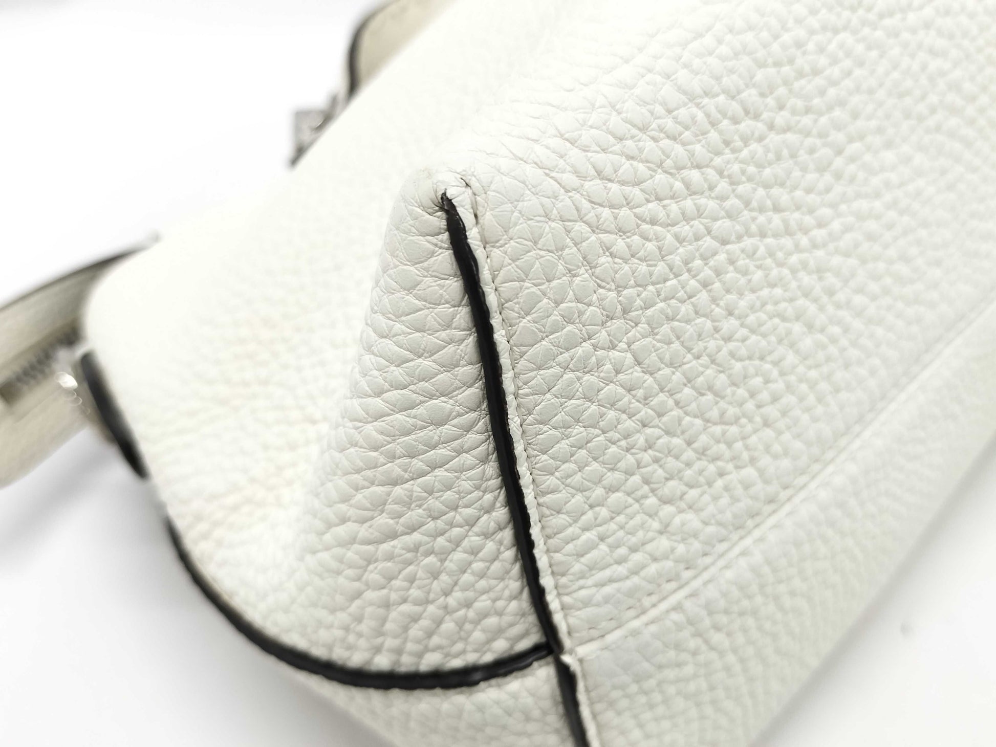 FENDI FENDI Celeria by The Way 2WAY Medium White Tobag