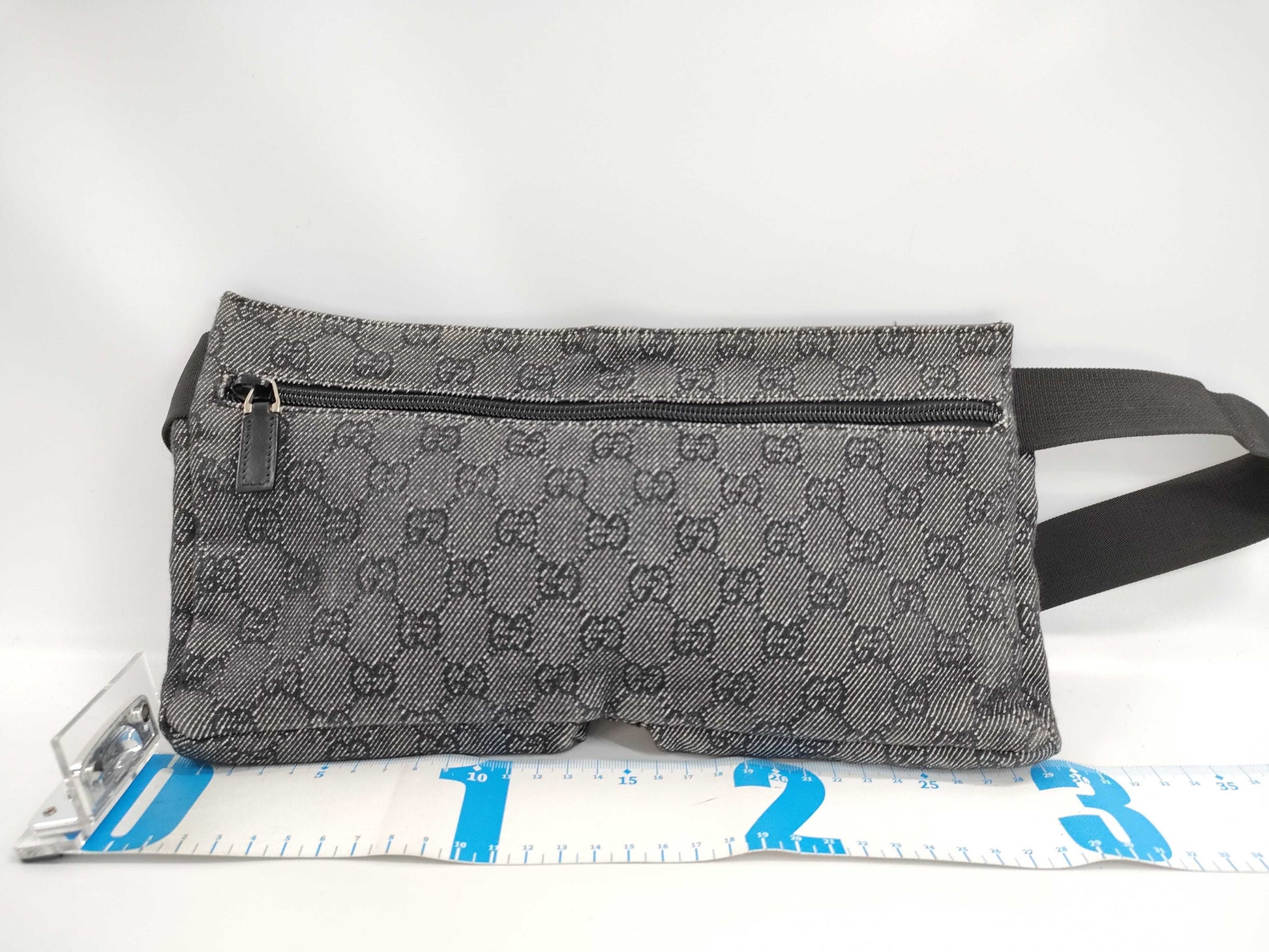 GUCCI GG Supreme 28566 Body Bag Waist Pouch Bag