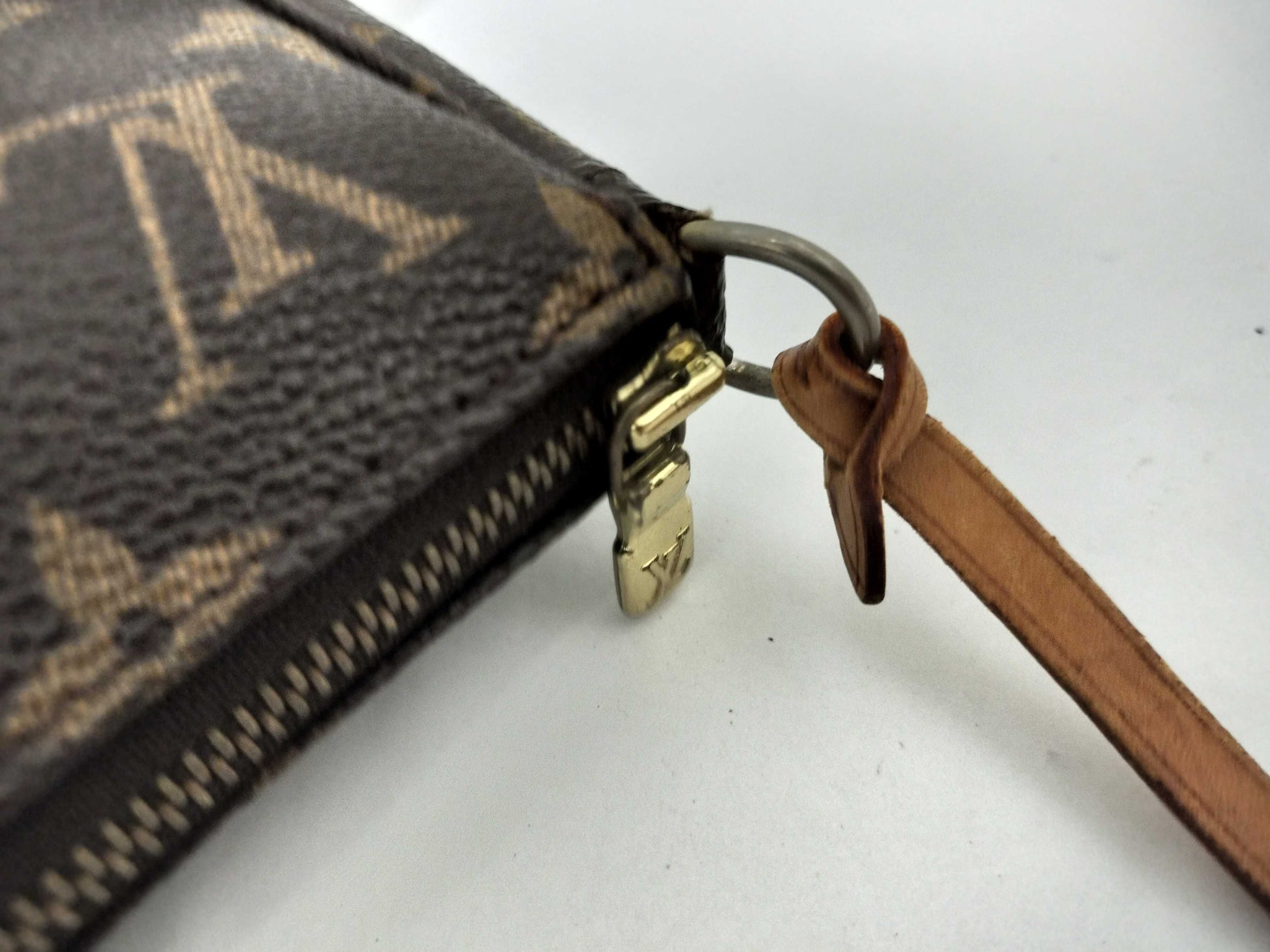 LOUIS VUITTON Monogram Accessory Pouch