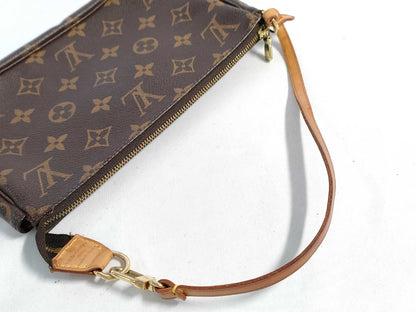 LOUIS VUITTON Monogram Pochette Accessoires Handbag