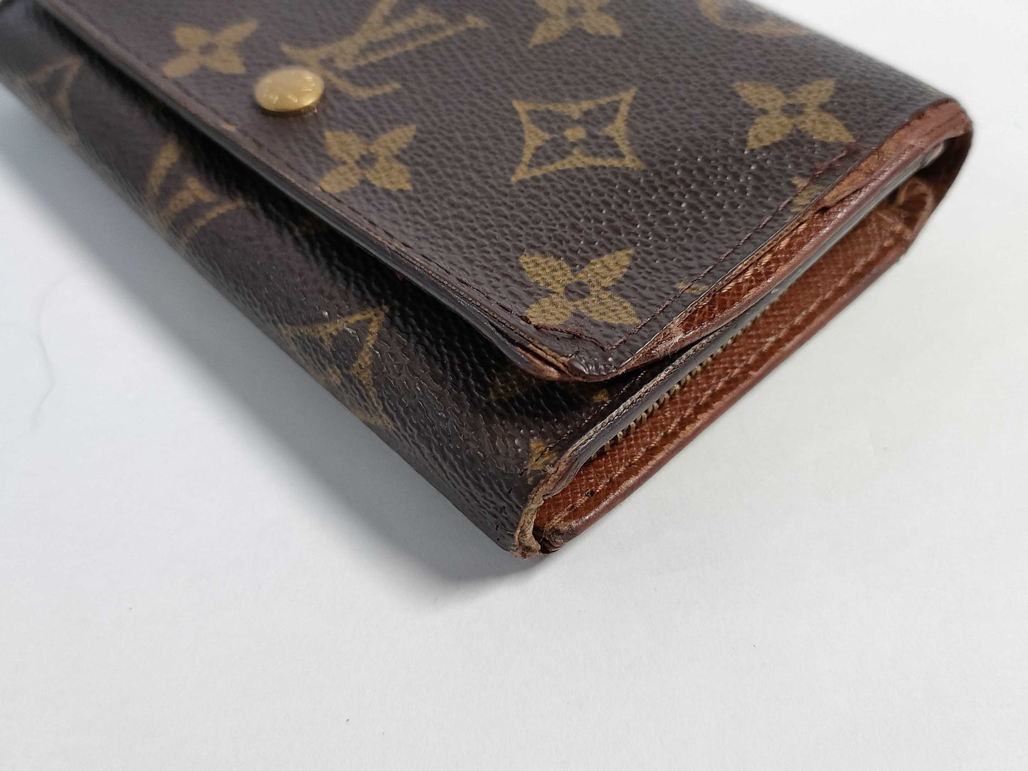 LOUIS VUITTON Monogram Louis Vuitton Monogram Wallet