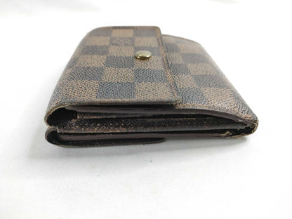 LOUIS VUITTON Damier Louis Vuitton Damier Compact Wallet